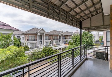 5 Bedroom Villa For Rent - Borey Peng Huoth Euroville, Chbar Ampov, Phnom Penh thumbnail