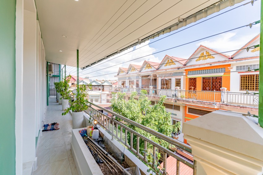 Renovated Duplex 2 Bedroom For Rent - Teuk La Ark 3, Phnom Penh