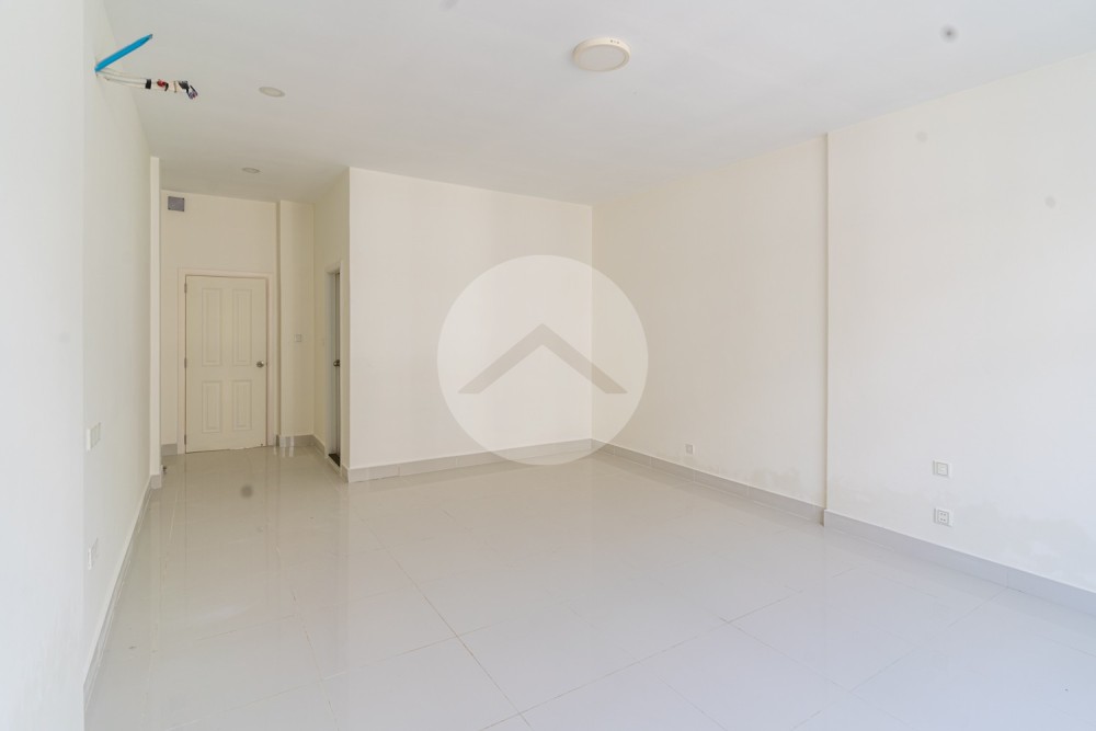 4 Bedroom Shophouse For Sale - Peng Hout The Star Diamond, Meanchey, Phnom Penh - Image 9 4 Bedroom Shophouse For Sale - Peng Hout The Star Diamond, Meanchey, Phnom Penh - Image 9