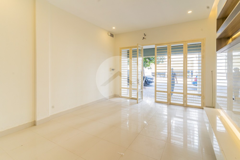 4 Bedroom Shophouse For Sale - Peng Hout The Star Diamond, Meanchey, Phnom Penh - Image 3 4 Bedroom Shophouse For Sale - Peng Hout The Star Diamond, Meanchey, Phnom Penh - Image 3