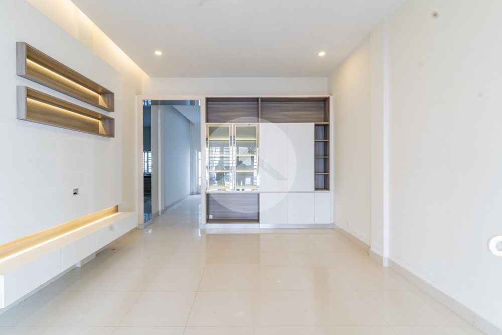 4 Bedroom Shophouse For Sale - Peng Hout The Star Diamond, Meanchey, Phnom Penh - Image 2 4 Bedroom Shophouse For Sale - Peng Hout The Star Diamond, Meanchey, Phnom Penh - Image 2