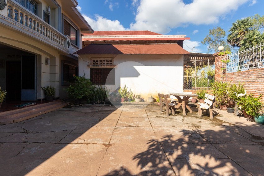 8 Bedroom House For Sale - Svay Dangkum, Siem Reap