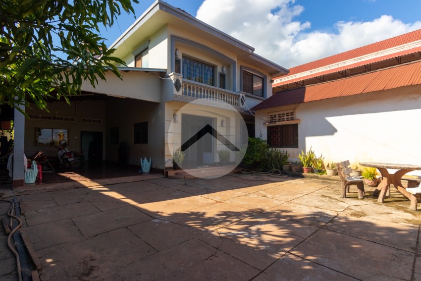 8 Bedroom House For Sale - Svay Dangkum, Siem Reap