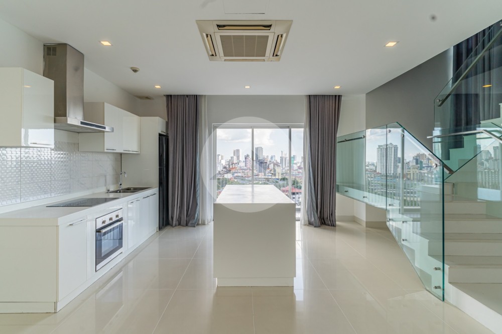 Duplex 4 Bedroom Serviced Penthouse For Rent - Tumnup Teuk, Phnom Penh - Image 4