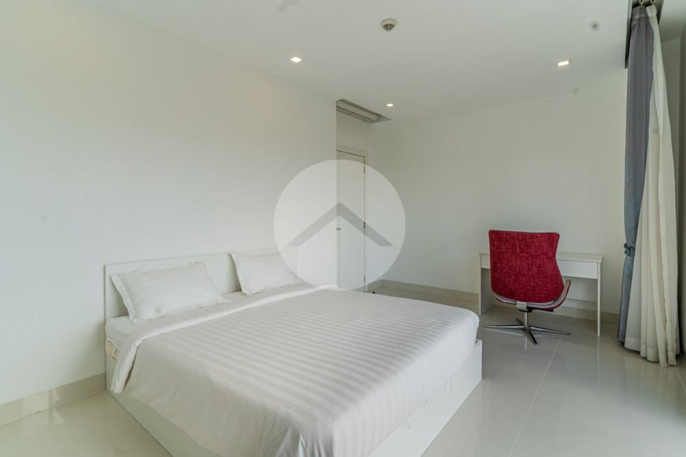 Duplex 4 Bedroom Serviced Penthouse For Rent - Tumnup Teuk, Phnom Penh - Image 14