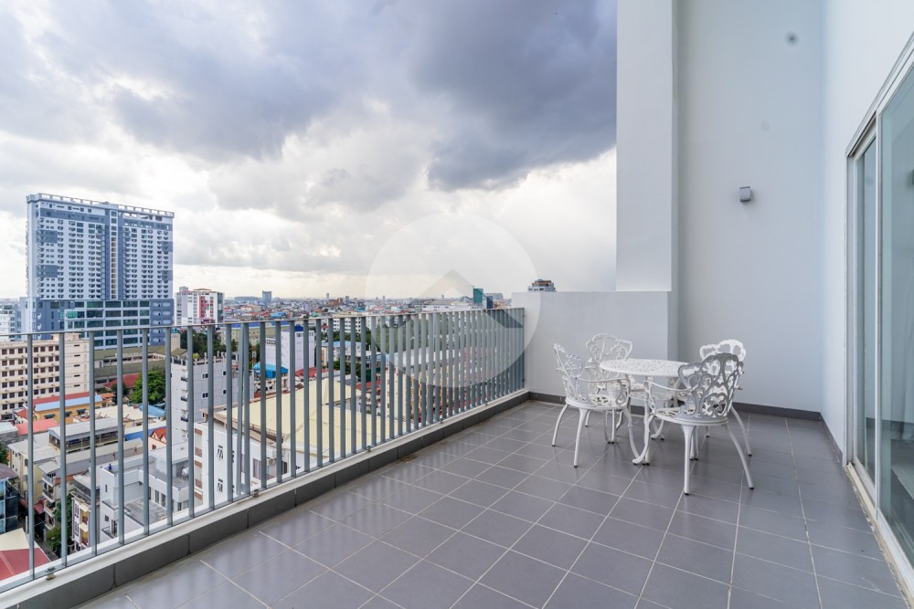 Duplex 4 Bedroom Serviced Penthouse For Rent - Tumnup Teuk, Phnom Penh - Image 24