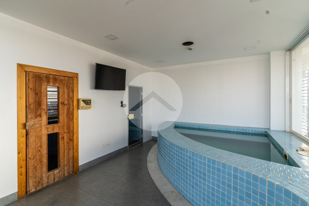 Duplex 4 Bedroom Serviced Penthouse For Rent - Tumnup Teuk, Phnom Penh - Image 31