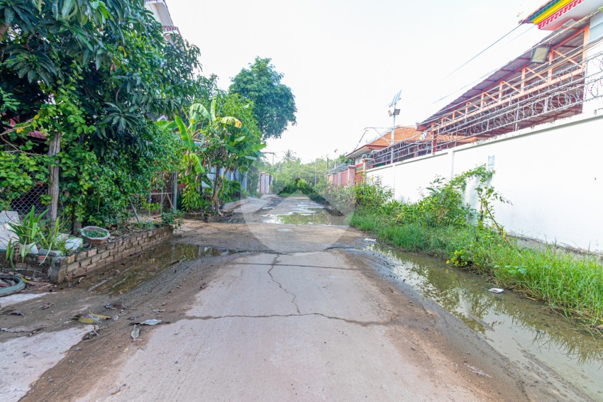 4 Bedroom House For Sale - Svay Dangkum, Siem Reap