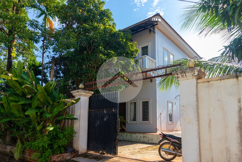 4 Bedroom House For Sale - Svay Dangkum, Siem Reap