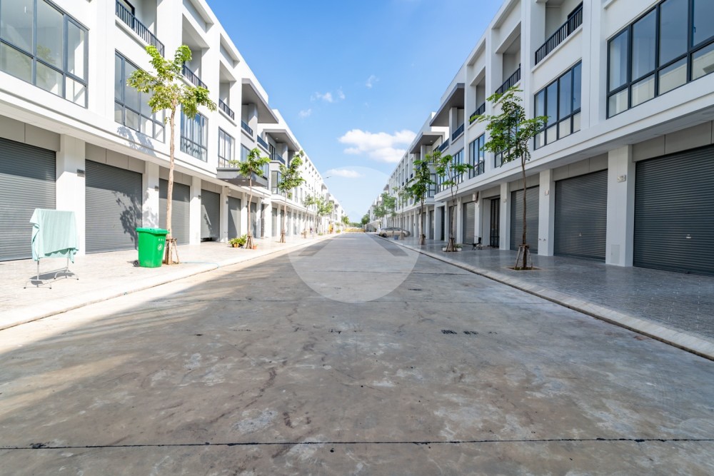4 Bedroom Shophouse For Rent - Chip Mong 6A, Chroy Changvar, Phnom Penh - Image 22 4 Bedroom Shophouse For Rent - Chip Mong 6A, Chroy Changvar, Phnom Penh - Image 22