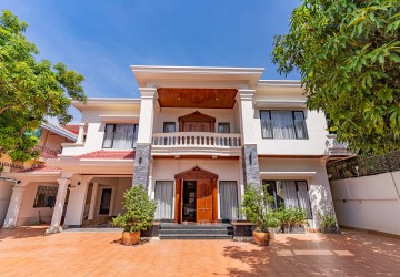 5 Bedroom Villa For Rent - Toul Kork, Phnom Penh thumbnail