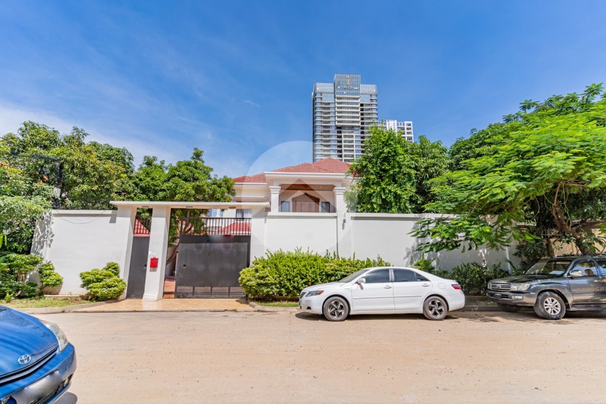 5 Bedroom Villa For Rent - Toul Kork, Phnom Penh