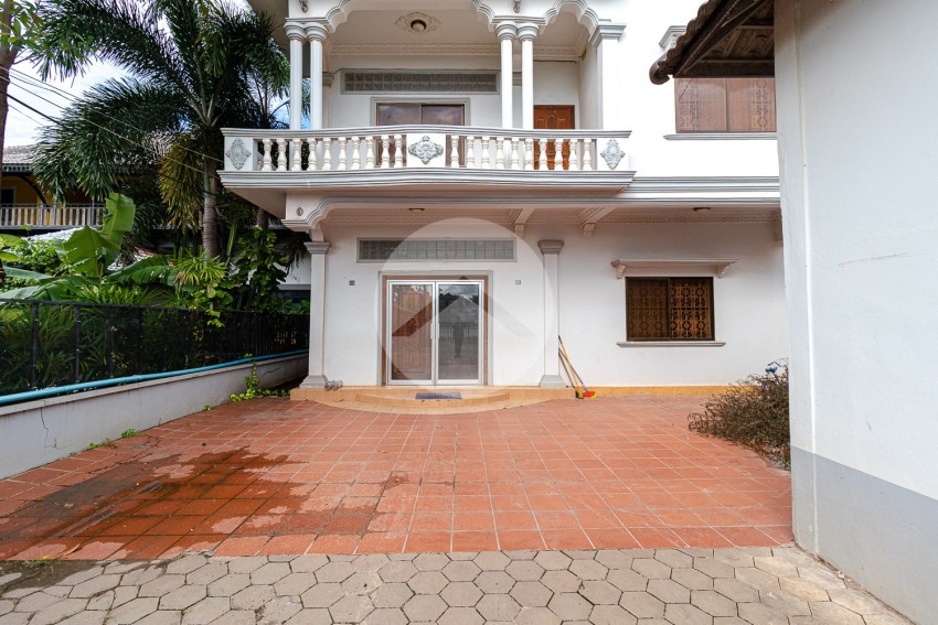 12 Bedroom Guest House For Rent - National Road 6, Svay Dangkum, Siem Reap