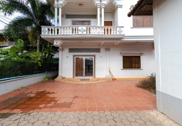 12 Bedroom Guest House For Rent - National Road 6, Svay Dangkum, Siem Reap thumbnail