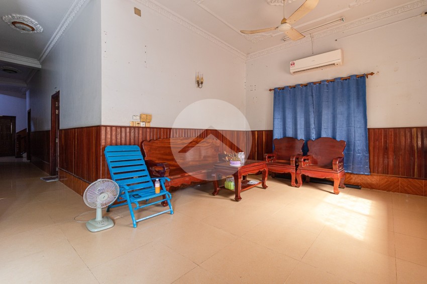 13 Bedroom Guesthouse And Shop For Rent - National Road 6, Svay Dangkum, Siem Reap