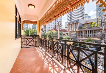 4 Bedroom Serviced Apartment For Rent - BKK1, Phnom Penh thumbnail