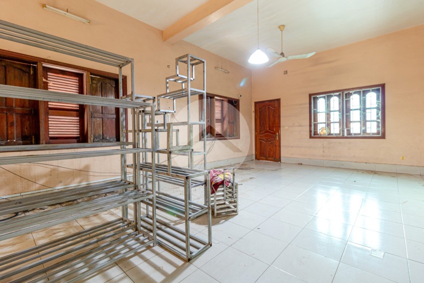 2 Bedroom Shophouse For Rent - Wat Bo, Siem Reap