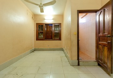 2 Bedroom Shophouse For Rent - Wat Bo, Siem Reap thumbnail