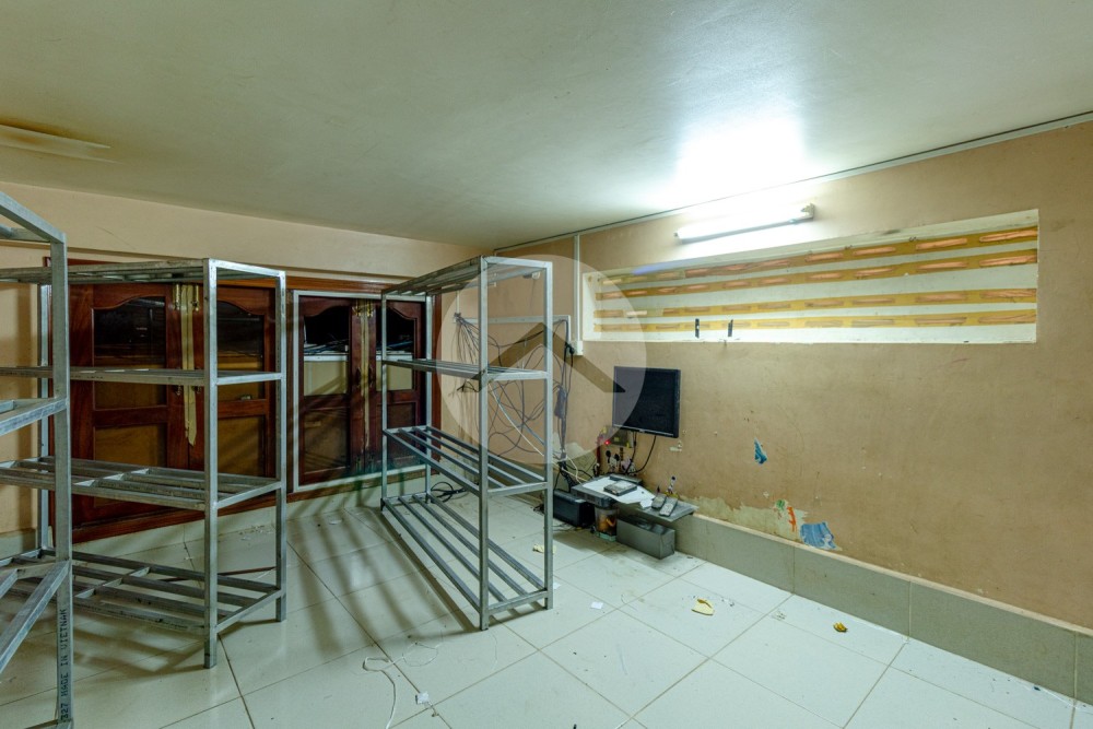 2 Bedroom Shophouse For Rent - Wat Bo, Siem Reap - Image 5