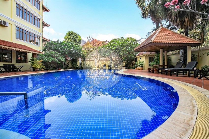 3 Bedroom Apartment For Rent - BKK1, Phnom Penh