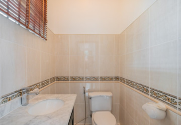 3 Bedroom Serviced Apartment For Rent - BKK1, Phnom Penh thumbnail