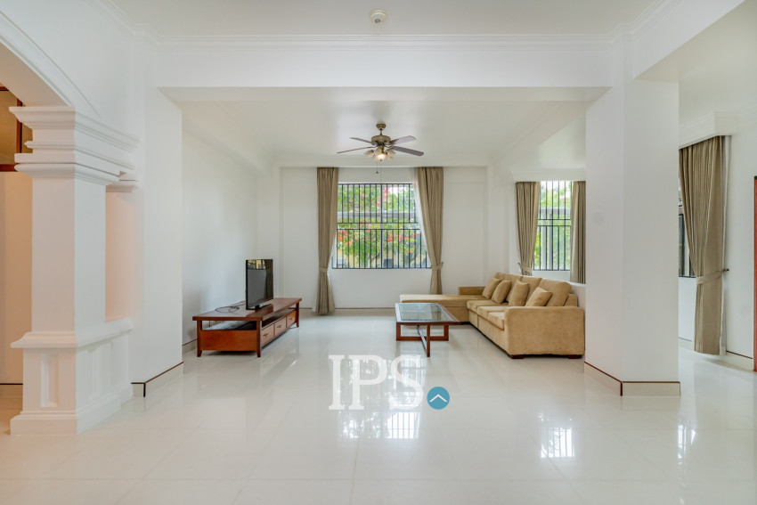 3 Bedroom Serviced Apartment For Rent - BKK1, Phnom Penh