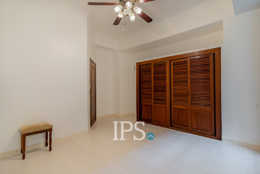 3 Bedroom Serviced Apartment For Rent - BKK1, Phnom Penh