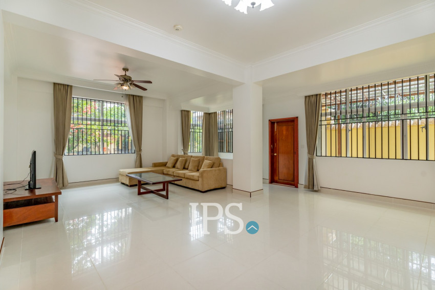 3 Bedroom Serviced Apartment For Rent - BKK1, Phnom Penh