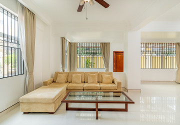 3 Bedroom Serviced Apartment For Rent - BKK1, Phnom Penh thumbnail