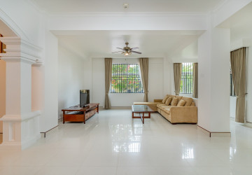 3 Bedroom Serviced Apartment For Rent - BKK1, Phnom Penh thumbnail