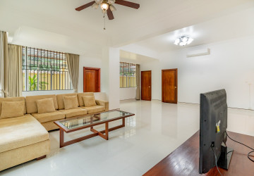 3 Bedroom Serviced Apartment For Rent - BKK1, Phnom Penh thumbnail