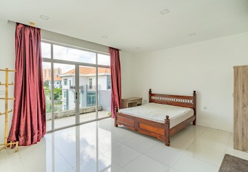 7 Bedroom Villa For Rent - Elite Town, Koh Pich, Phnom Penh thumbnail