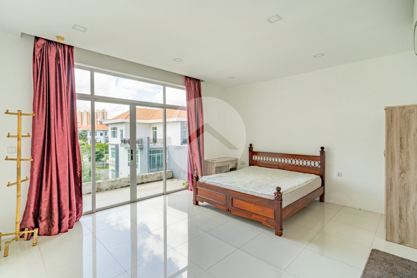 7 Bedroom Villa For Rent - Elite Town, Koh Pich, Phnom Penh