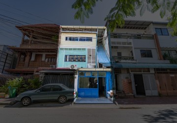 141 Sqm Retail Space For Rent - BKK1, Phnom Penh thumbnail