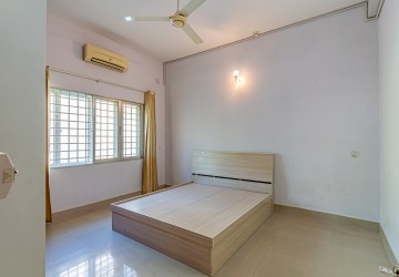 14 Bedroom Commercial Villa For Rent - Boeung Kak 1, Toul Kork, Phnom Penh thumbnail