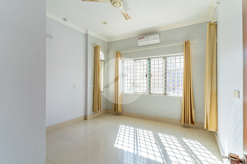 14 Bedroom Commercial Villa For Rent - Boeung Kak 1, Toul Kork, Phnom Penh