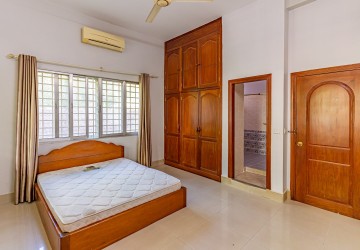 14 Bedroom Commercial Villa For Rent - Boeung Kak 1, Toul Kork, Phnom Penh thumbnail