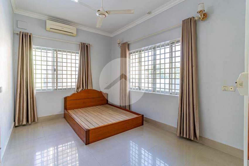 14 Bedroom Commercial Villa For Rent - Boeung Kak 1, Toul Kork, Phnom Penh