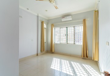 14 Bedroom Commercial Villa For Rent - Boeung Kak 1, Toul Kork, Phnom Penh thumbnail