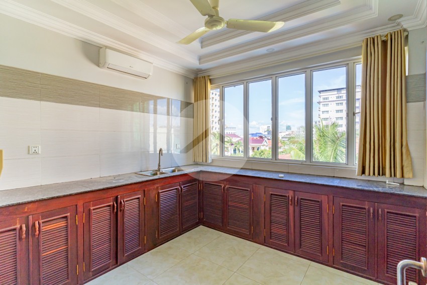 14 Bedroom Commercial Villa For Rent - Boeung Kak 1, Toul Kork, Phnom Penh