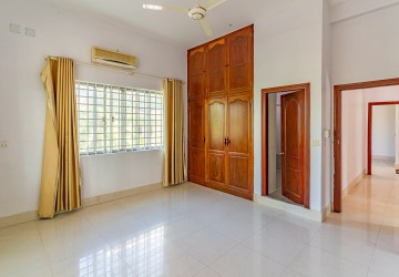 14 Bedroom Commercial Villa For Rent - Boeung Kak 1, Toul Kork, Phnom Penh thumbnail