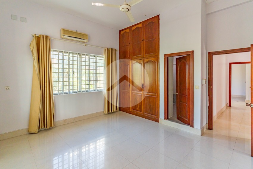 14 Bedroom Commercial Villa For Rent - Boeung Kak 1, Toul Kork, Phnom Penh