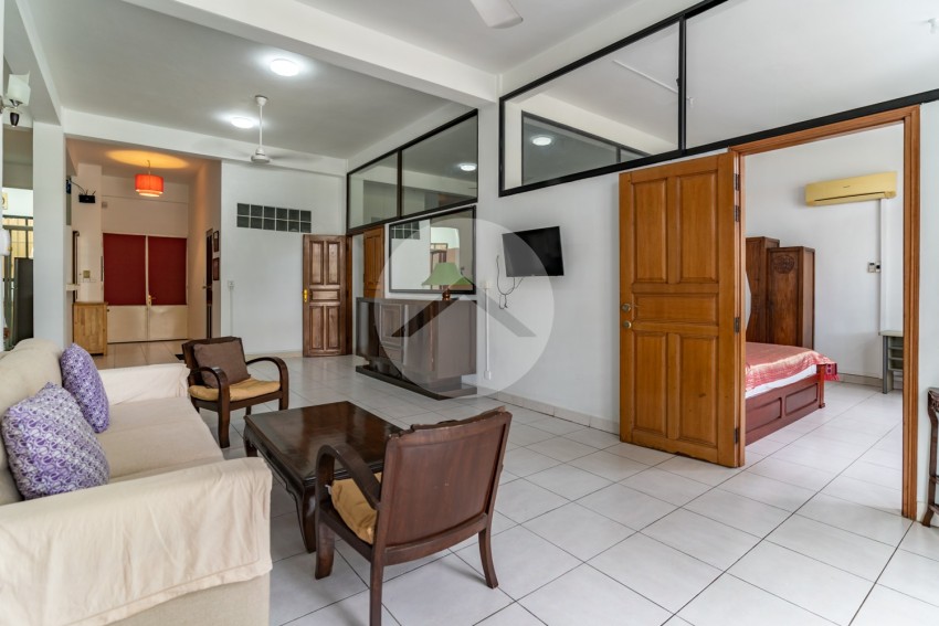 Renovated 3 Bedroom Apartment For Rent - Wat Phnom, Phnom Penh