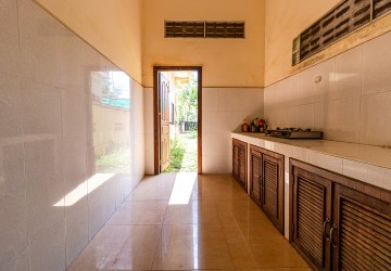 5 Bedroom House For Rent - Svay Dangkum, Siem Reap thumbnail