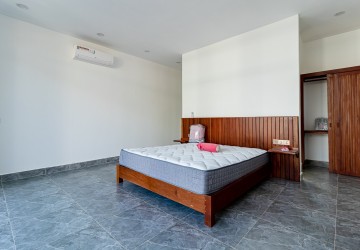 8 Bedroom Villa For Sale - Svay Dangkum, Siem Reap thumbnail