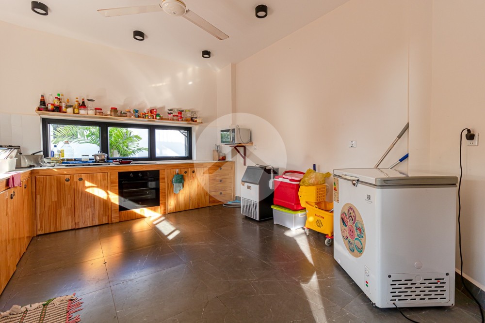 8 Bedroom  Compound Villa For Rent - Svay Dangkum, Siem Reap - Image 15