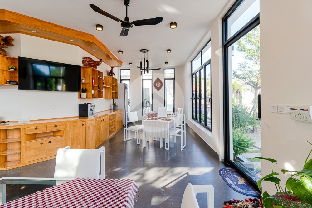 8 Bedroom  Compound Villa For Rent - Svay Dangkum, Siem Reap - Image 12