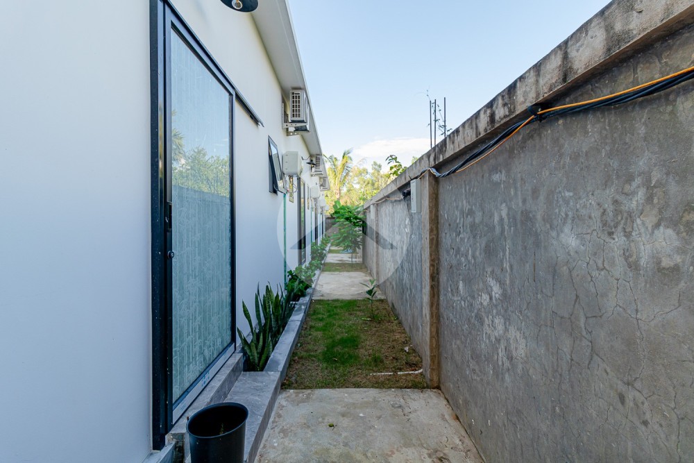 8 Bedroom  Compound Villa For Rent - Svay Dangkum, Siem Reap - Image 29