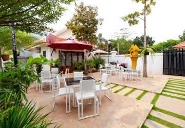 8 Bedroom  Compound Villa For Rent - Svay Dangkum, Siem Reap thumbnail