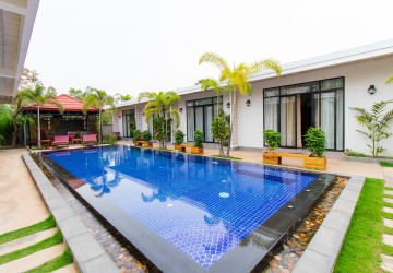 8 Bedroom  Compound Villa For Rent - Svay Dangkum, Siem Reap thumbnail